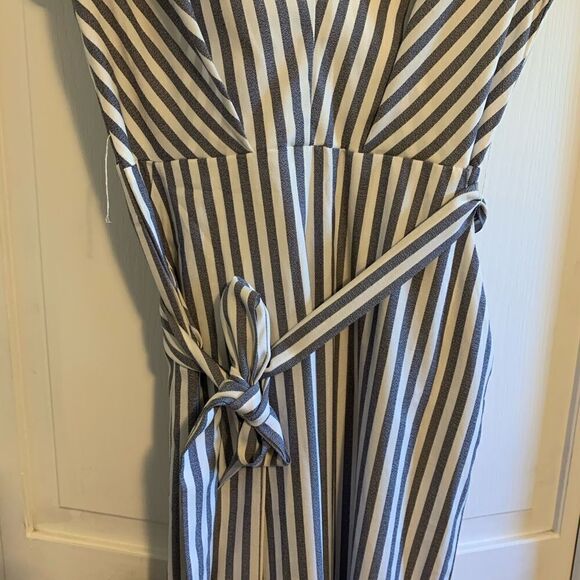 Blue and white striped low cut ruffle jumpsuit - Picture 4 of 9